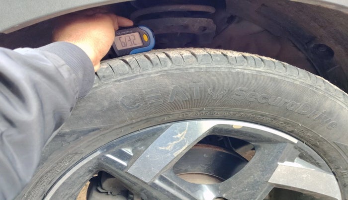 2019 Hyundai VENUE SX PLUS 1.0 TURBO DCT, Petrol, Automatic, 71,656 km, tyre