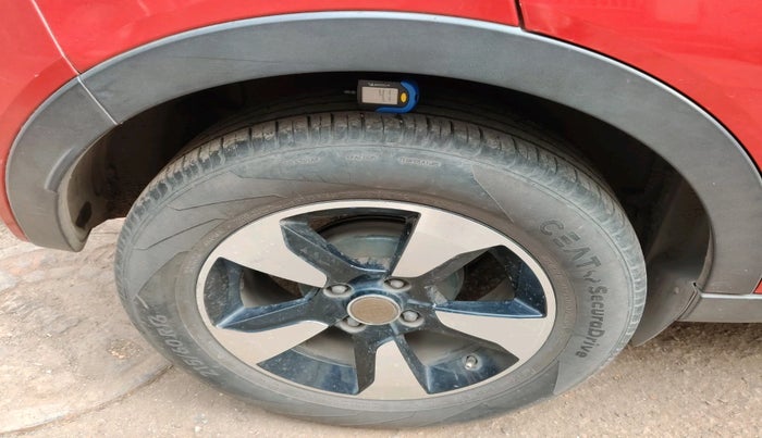 2017 Tata NEXON XZ PLUS PETROL DUAL TONE, Petrol, Manual, 49,761 km, tyre