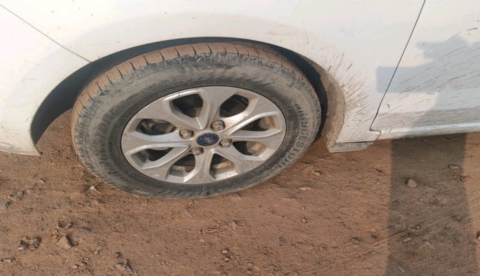 2016 Ford Figo Aspire TITANIUM1.5 DIESEL, Diesel, Manual, 1,46,671 km, tyre