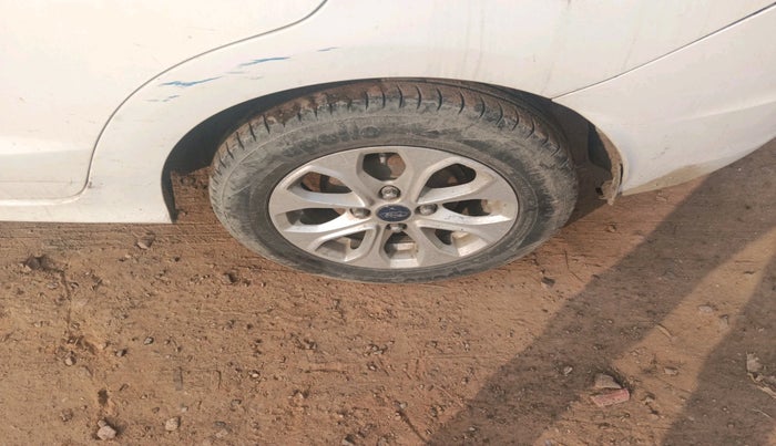 2016 Ford Figo Aspire TITANIUM1.5 DIESEL, Diesel, Manual, 1,46,671 km, tyre