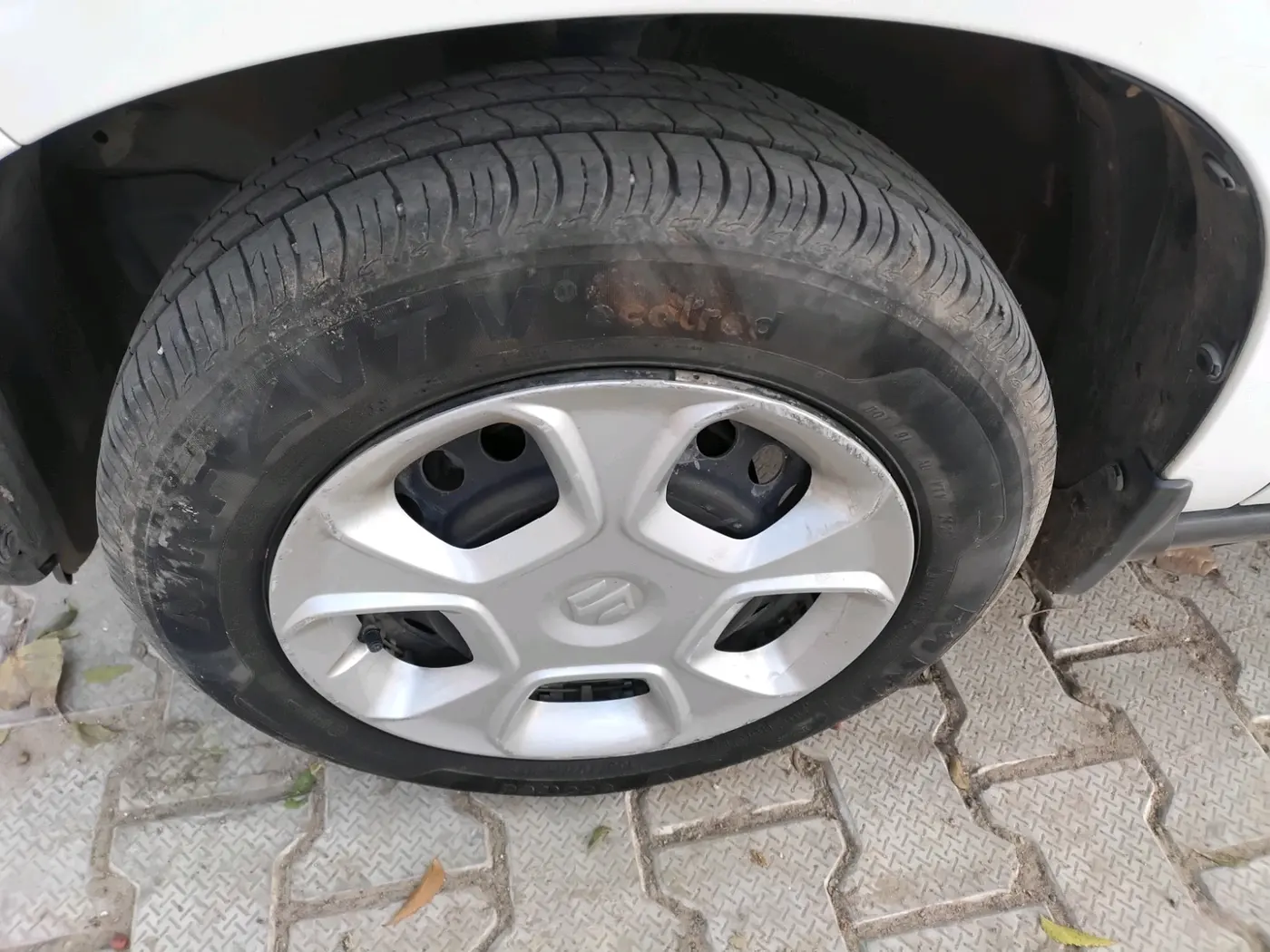 2022 Maruti S PRESSO VXI+, Petrol, Manual, 37,479 km, tyre