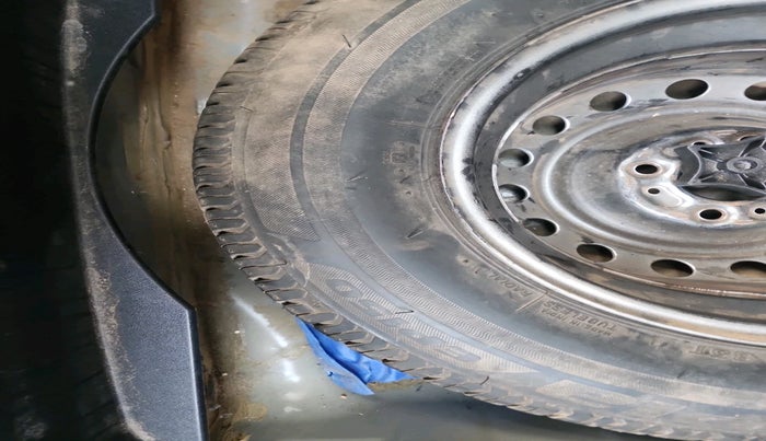 2023 Tata ALTROZ XT PETROL DARK EDITION, Petrol, Manual, 74,406 km, tyre