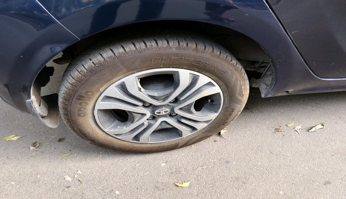 2023 Tata Tiago XTA PETROL, Petrol, Automatic, 6,949 km, tyre