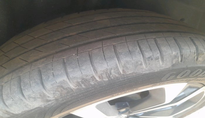 2023 MG HECTOR SMART PRO 1.5 TURBO MT PETROL, Petrol, Manual, 47,251 km, tyre