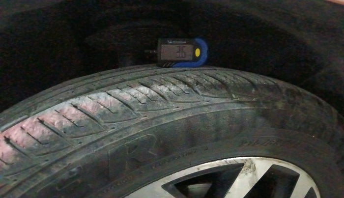 2014 Nissan Terrano XL D PLUS, Diesel, Manual, 96,123 km, tyre