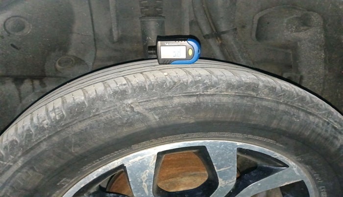 2014 Nissan Terrano XL D PLUS, Diesel, Manual, 96,123 km, tyre