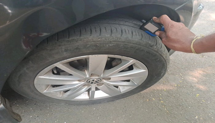 2016 Volkswagen Ameo HIGHLINE DSG 1.5 DIESEL , Diesel, Automatic, 1,24,463 km, tyre