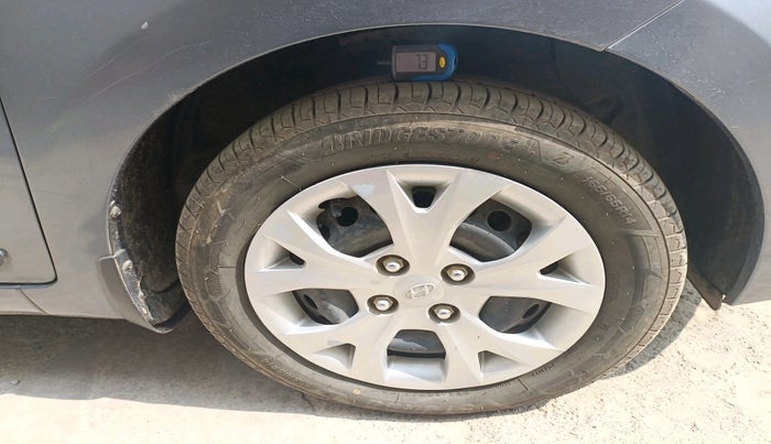 2016 Hyundai Grand i10 SPORTZ 1.2 KAPPA VTVT, Petrol, Manual, 535 km, tyre