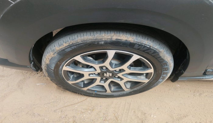 2024 Maruti XL6 ZETA CNG, Petrol, Manual, 11,119 km, tyre