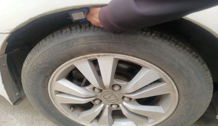 2011 Honda Accord 2.4L I-VTEC MT, Petrol, Manual, 84,814 km, tyre