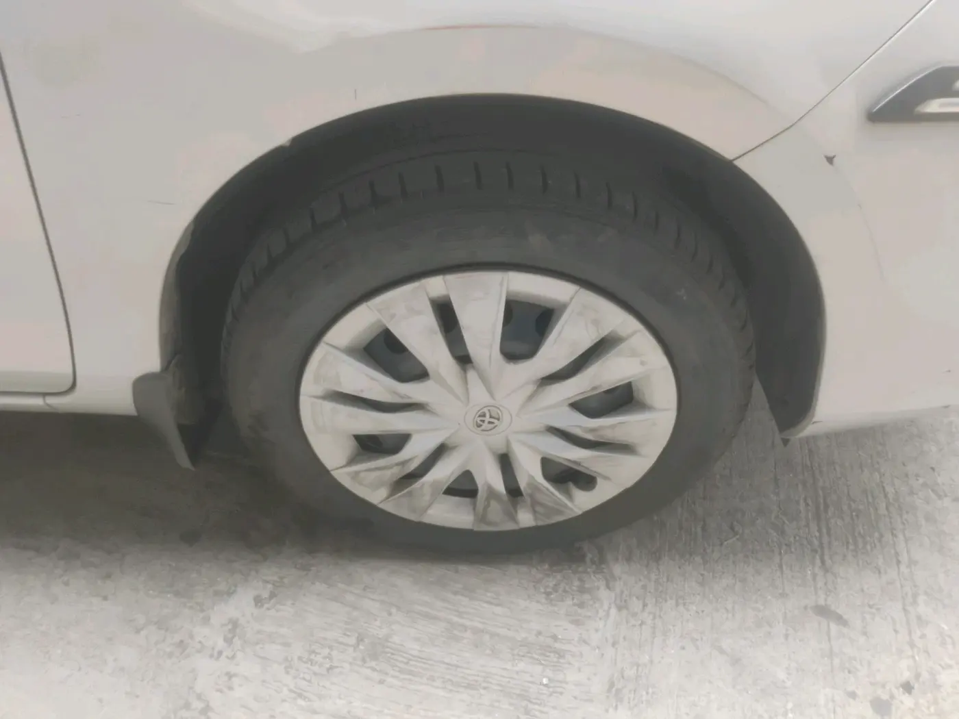 2018 Toyota YARIS G CVT, Petrol, Automatic, 45,300 km, tyre