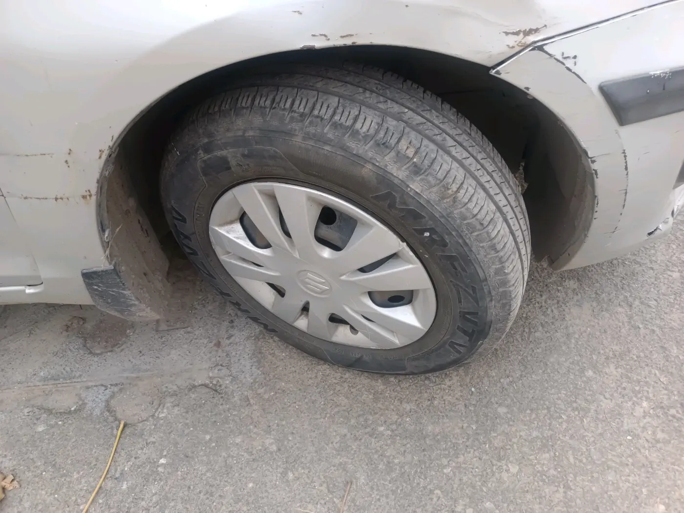 2014 Maruti Swift Dzire VXI, Petrol, Manual, 81,145 km, tyre