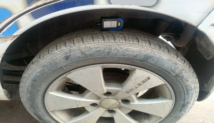 2011 Maruti Wagon R 1.0 VXI, Petrol, Manual, 88,309 km, tyre