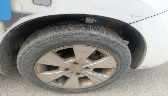 2011 Maruti Wagon R 1.0 VXI, Petrol, Manual, 88,309 km, tyre