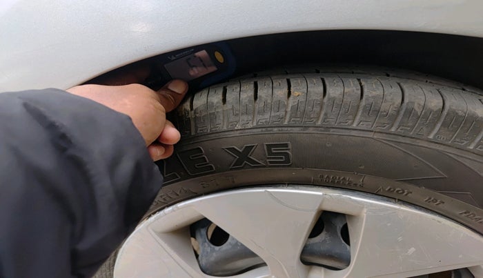 2018 Hyundai Xcent S 1.2, Petrol, Manual, 46,202 km, tyre