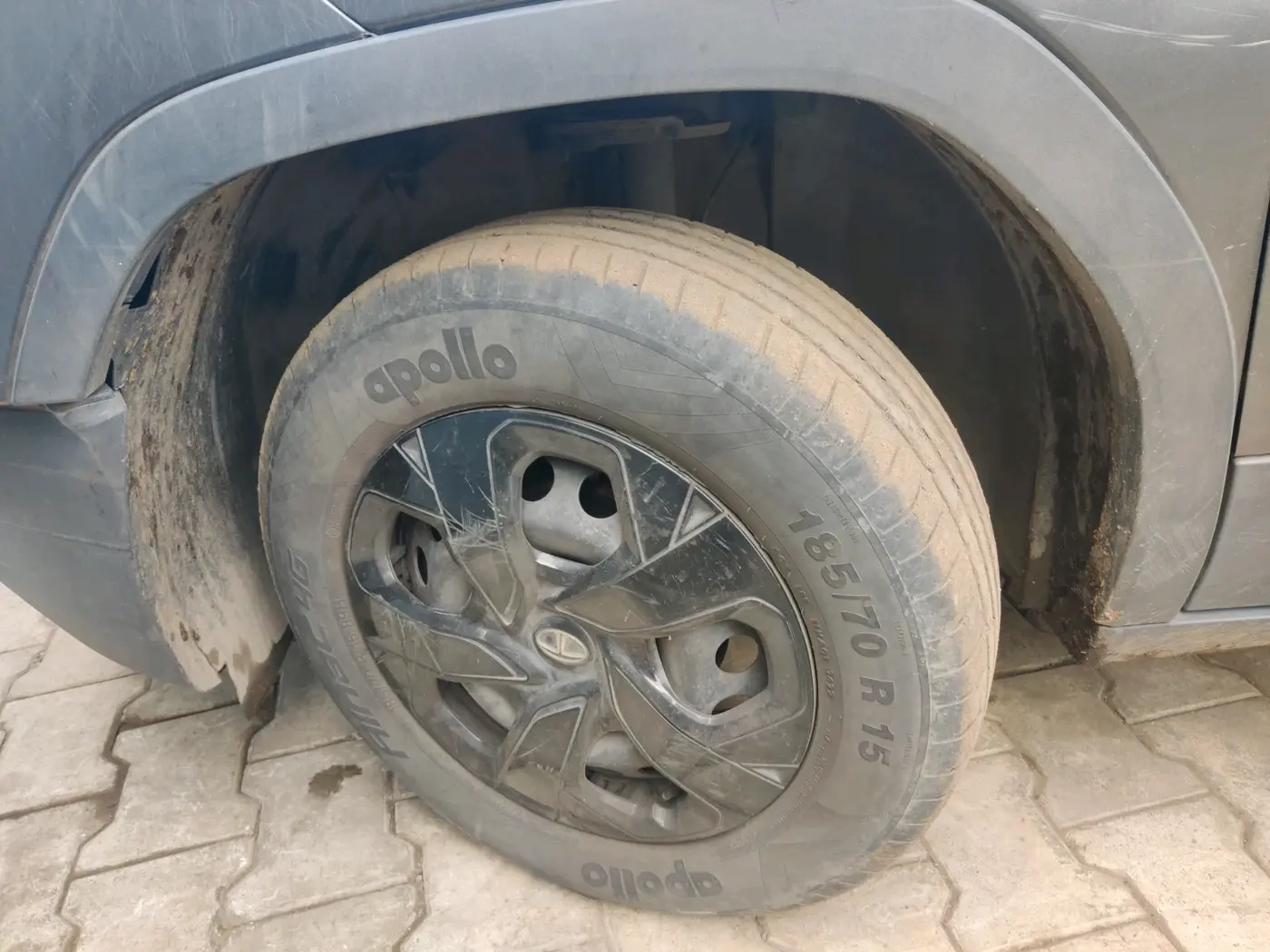 2022 Tata PUNCH ADVENTURE MT, CNG, Manual, 72,492 km, tyre