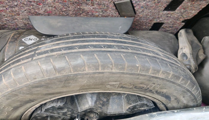 2022 Tata PUNCH ADVENTURE MT, Petrol, Manual, 72,492 km, tyre