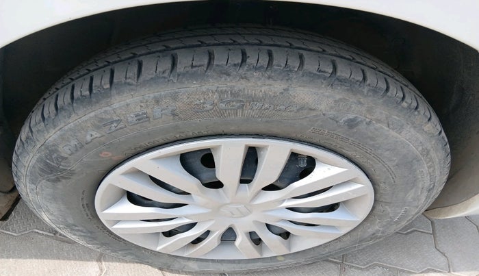 2024 Maruti Dzire VXI CNG, Petrol, Manual, 44,836 km, tyre