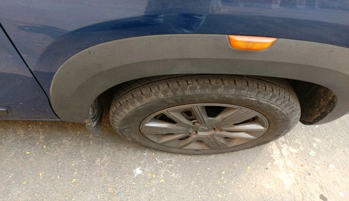 2020 Renault Kwid CLIMBER 1.0 (O), Petrol, Manual, 8,716 km, tyre