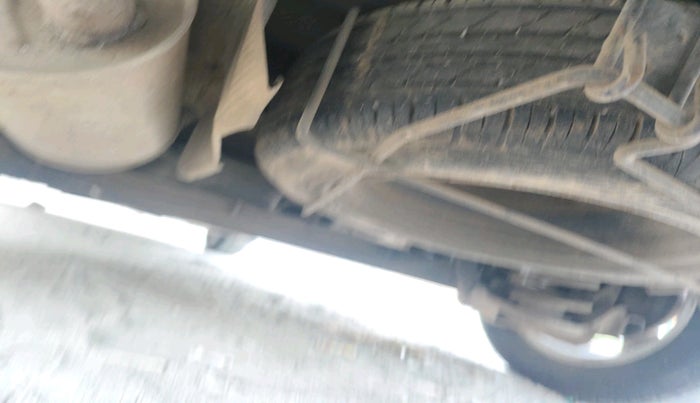 2015 Renault Lodgy 110 PS RXZ 7 STR, Diesel, Manual, 1,11,650 km, tyre