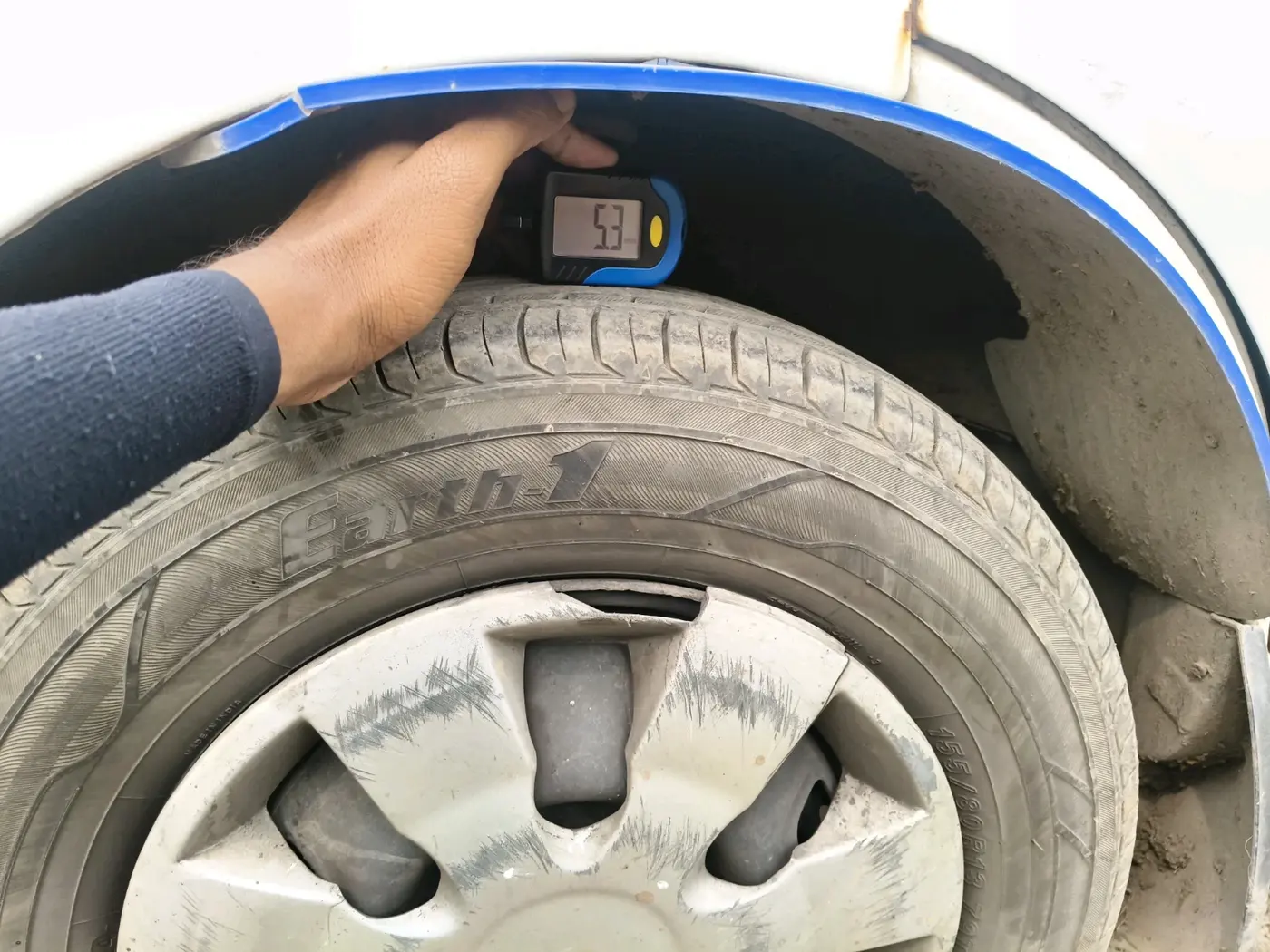 2014 Maruti Eeco 5 STR WITH A/C+HTR, CNG, Manual, 79,430 km, tyre