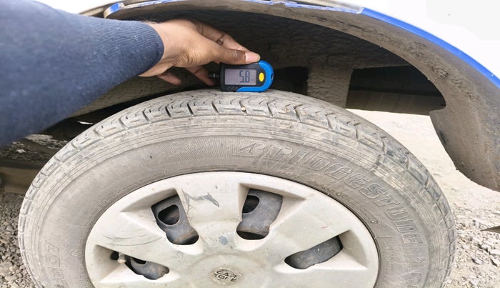 2014 Maruti Eeco 5 STR WITH A/C+HTR, Petrol, Manual, 79,366 km, tyre