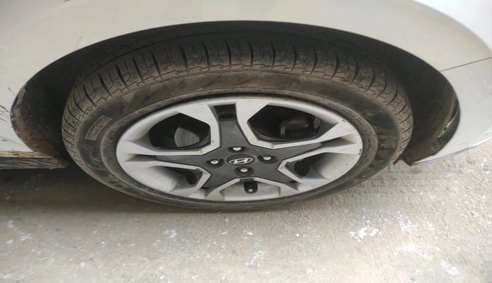 2023 Hyundai NEW I20 SPORTZ 1.2 MT, Petrol, Manual, 60,157 km, tyre