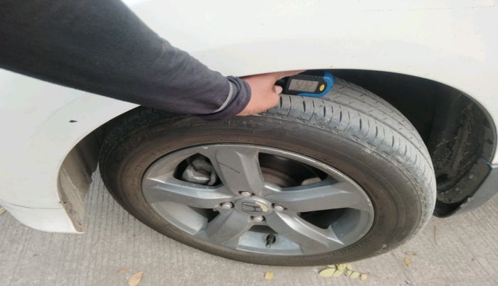 2011 Honda Jazz 1.2L I-VTEC X, Petrol, Manual, 73,773 km, tyre