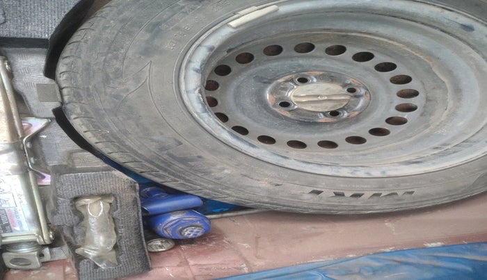 2015 Honda Amaze 1.2L I-VTEC S, Petrol, Manual, 95,013 km, tyre