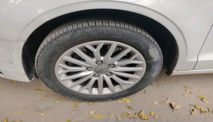 2015 Audi A3 40 TFSI PREMIUM, Petrol, Automatic, 1,20,984 km, tyre