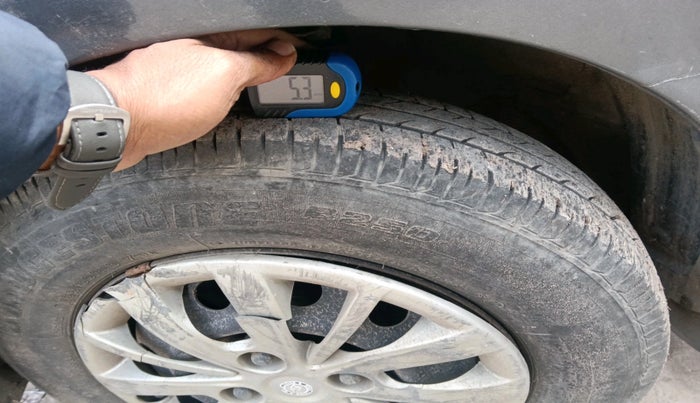 2014 Hyundai i10 MAGNA 1.1, Petrol, Manual, 49,309 km, tyre