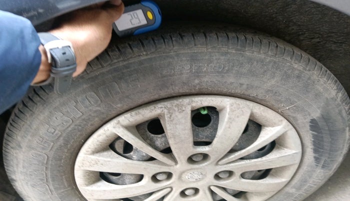 2014 Hyundai i10 MAGNA 1.1, Petrol, Manual, 49,309 km, tyre