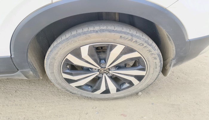 2023 Volkswagen TAIGUN GT PLUS 1.5 TSI DSG, Petrol, Automatic, 37,224 km, tyre