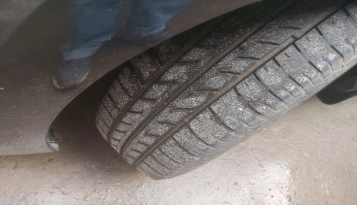 2015 Volkswagen Polo GT TSI AT, Petrol, Automatic, 85,562 km, tyre