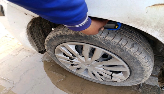 2014 Maruti Wagon R 1.0 VXI, Petrol, Manual, 1,66,646 km, tyre