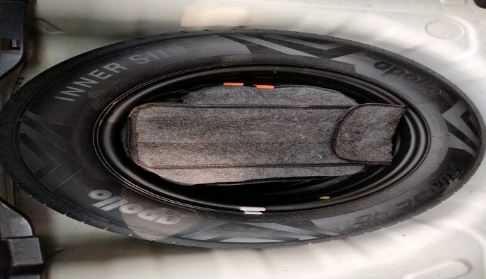 2020 Hyundai VENUE SX 1.0 (O) TURBO, Petrol, Manual, 1,31,790 km, tyre