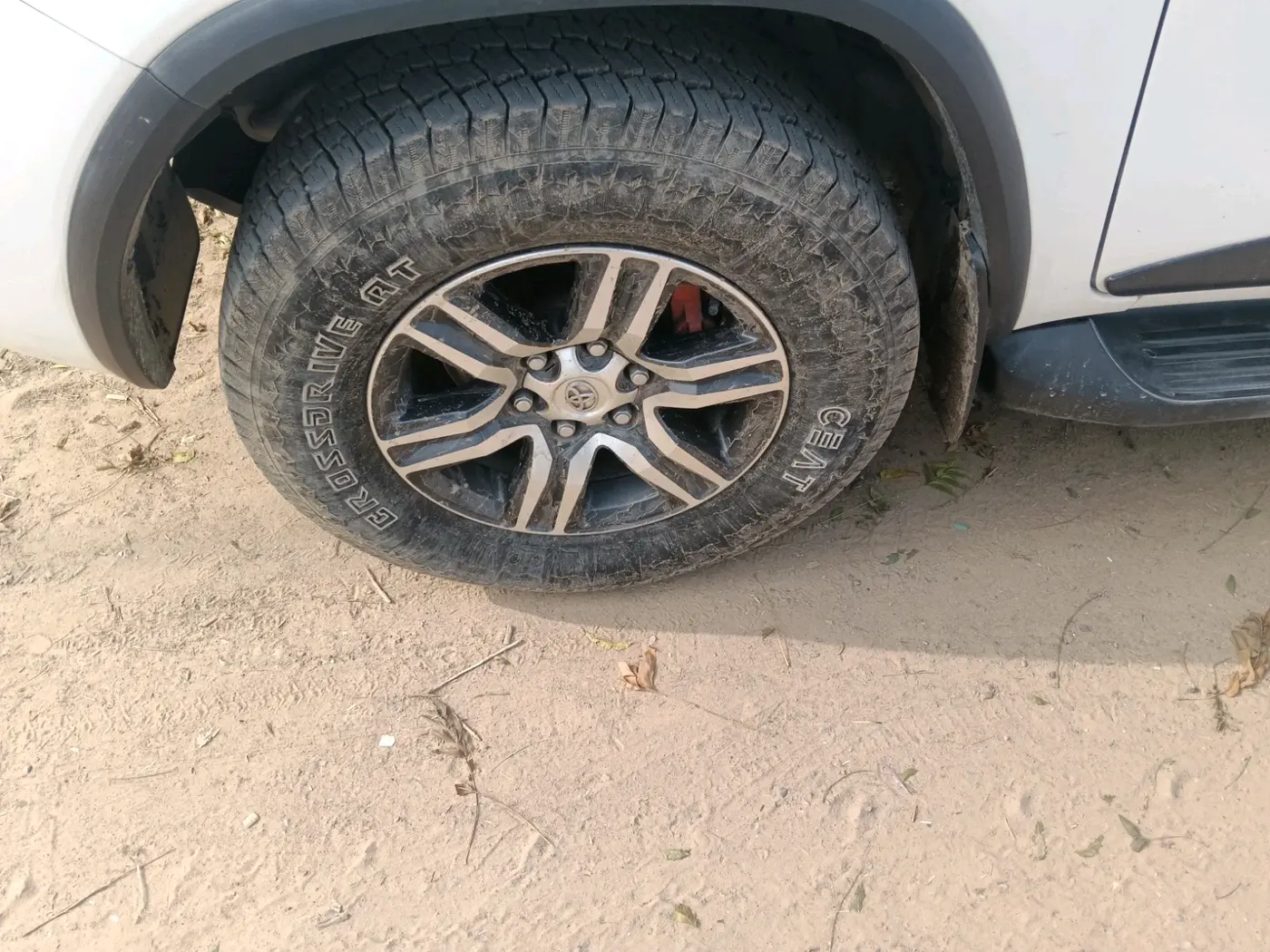 2018 Toyota Fortuner 2.8 4X2 MT, Diesel, Manual, 1,96,528 km, tyre