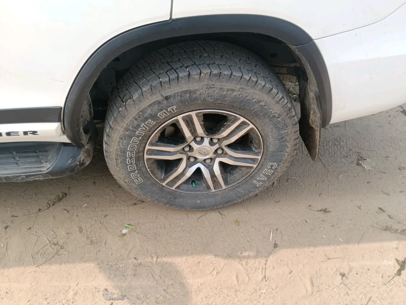2018 Toyota Fortuner 2.8 4X2 MT, Diesel, Manual, 1,96,528 km, tyre