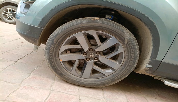 2021 Tata Safari XZA PLUS, Diesel, Automatic, 28,859 km, tyre