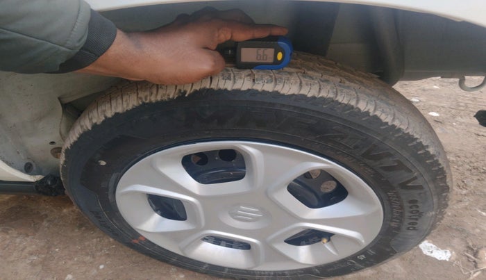 2020 Maruti S PRESSO VXI, Petrol, Manual, 3,798 km, tyre