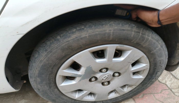 2012 Hyundai i20 MAGNA (O) 1.4 CRDI, Diesel, Manual, 1,02,650 km, tyre