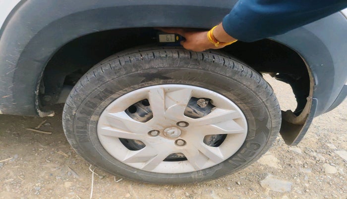 2023 Renault Kwid RXT 1.0 AMT, Petrol, Automatic, 43,074 km, tyre