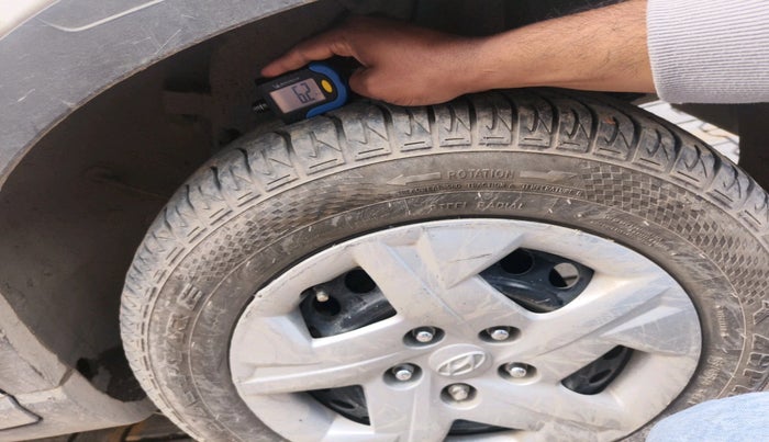 2019 Hyundai VENUE S 1.0 TURBO MT, Petrol, Manual, 1,50,353 km, tyre