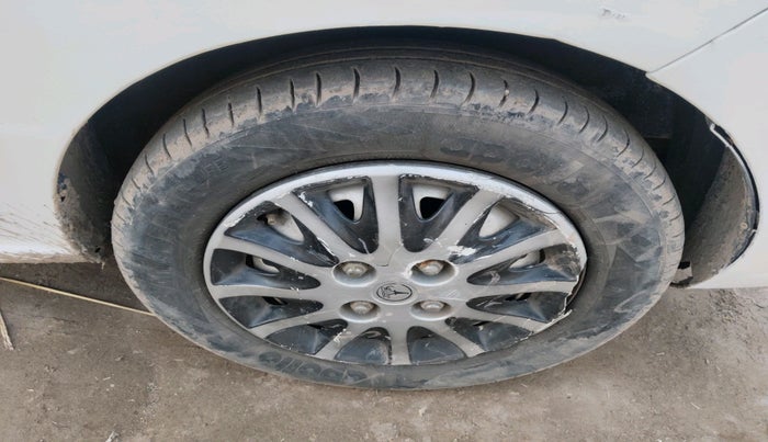 2013 Hyundai Santro Xing GL PLUS, Petrol, Manual, 1,14,412 km, tyre