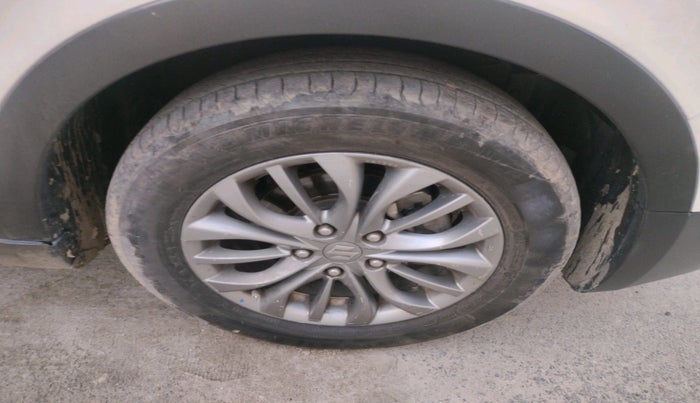 2017 Maruti S Cross ZETA 1.3, Diesel, Manual, 1,63,864 km, tyre