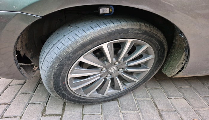 2021 Maruti Ciaz ALPHA  AT 1.5 SHVS PETROL, Petrol, Automatic, 87,416 km, tyre