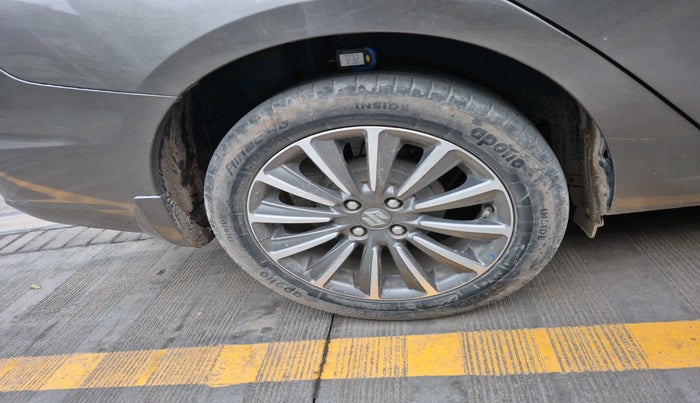 2021 Maruti Ciaz ALPHA  AT 1.5 SHVS PETROL, Petrol, Automatic, 87,416 km, tyre