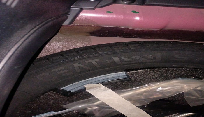 2025 Mahindra XUV 3XO AX5L 1.2 TGDi AT, Petrol, Automatic, 6,008 km, tyre