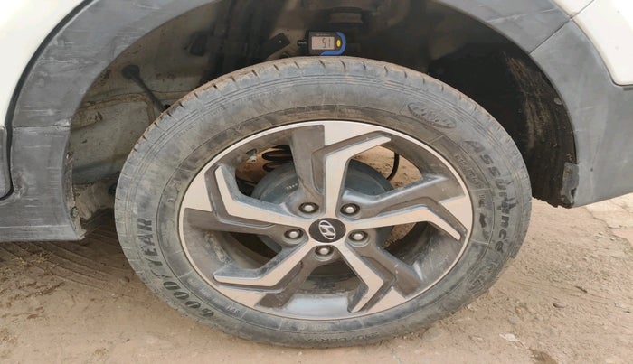 2020 Hyundai Creta SX AT 1.6 PETROL, Petrol, Automatic, 90,000 km, tyre