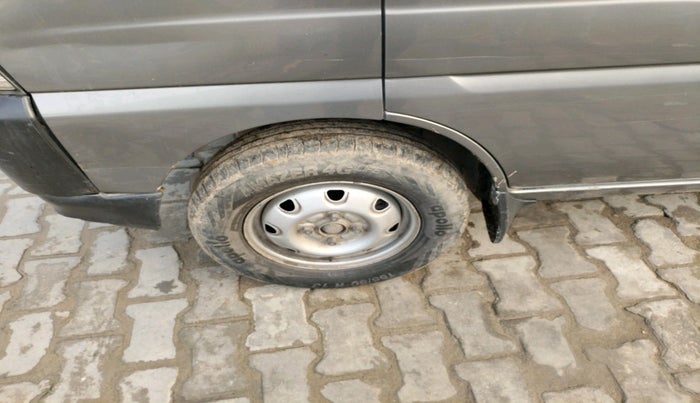 2022 Maruti Eeco 7 STR STD(O), Petrol, Manual, 74,860 km, tyre